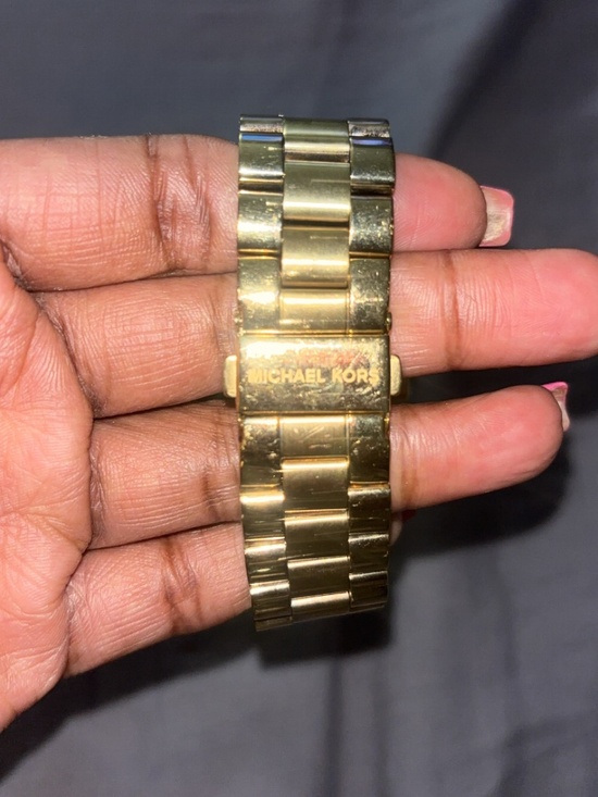 Michael Kors - Picture 3 of 4